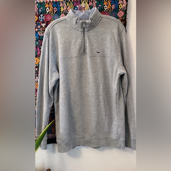 Gray vineyard, vines, men’s sweatshirt, size medium - Picture 2 of 5